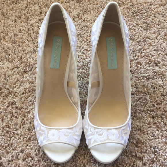 betsey johnson adley ivory